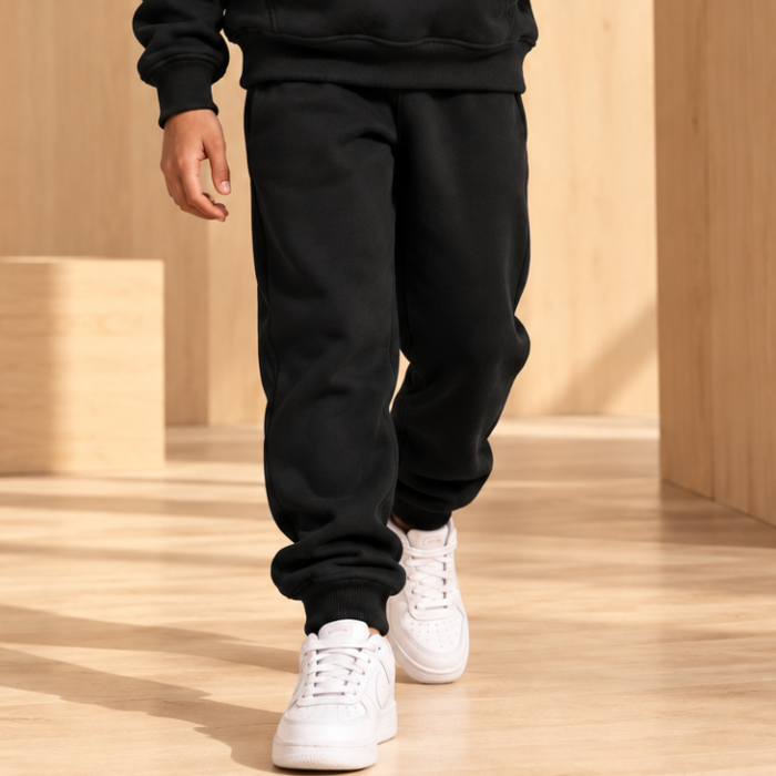 regular Sweatpants black